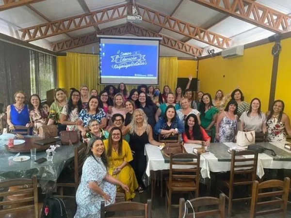 Confraternização Dee E Professores Do Aee
