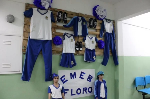 Entrega De Uniformes