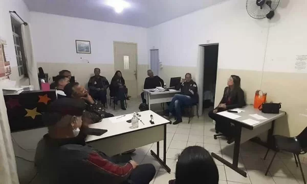 Psicólogas E Secretaria De Saúde