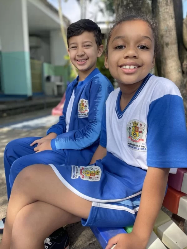Uniforme Novo