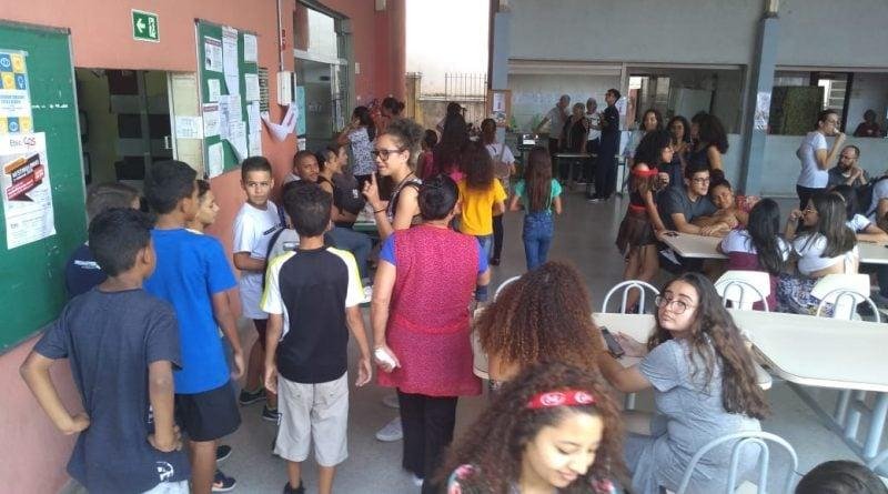 Alunos do Sistema Municipal de Ensino de Itaquaquecetuba visitam Semana Paulo Freire na ETEC de Itaquaquecetuba