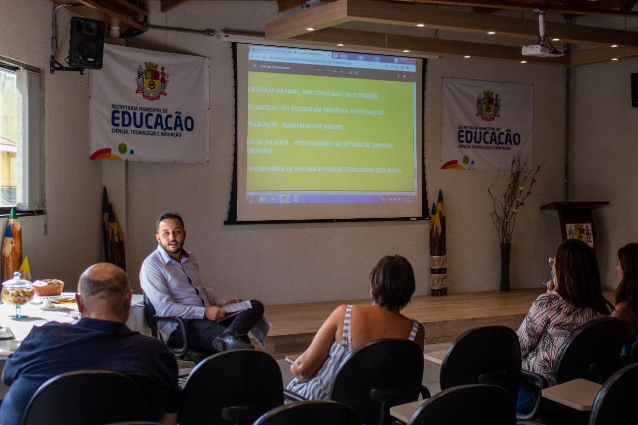 Fundo Social de Itaquá apresenta projetos sociais para a Educação