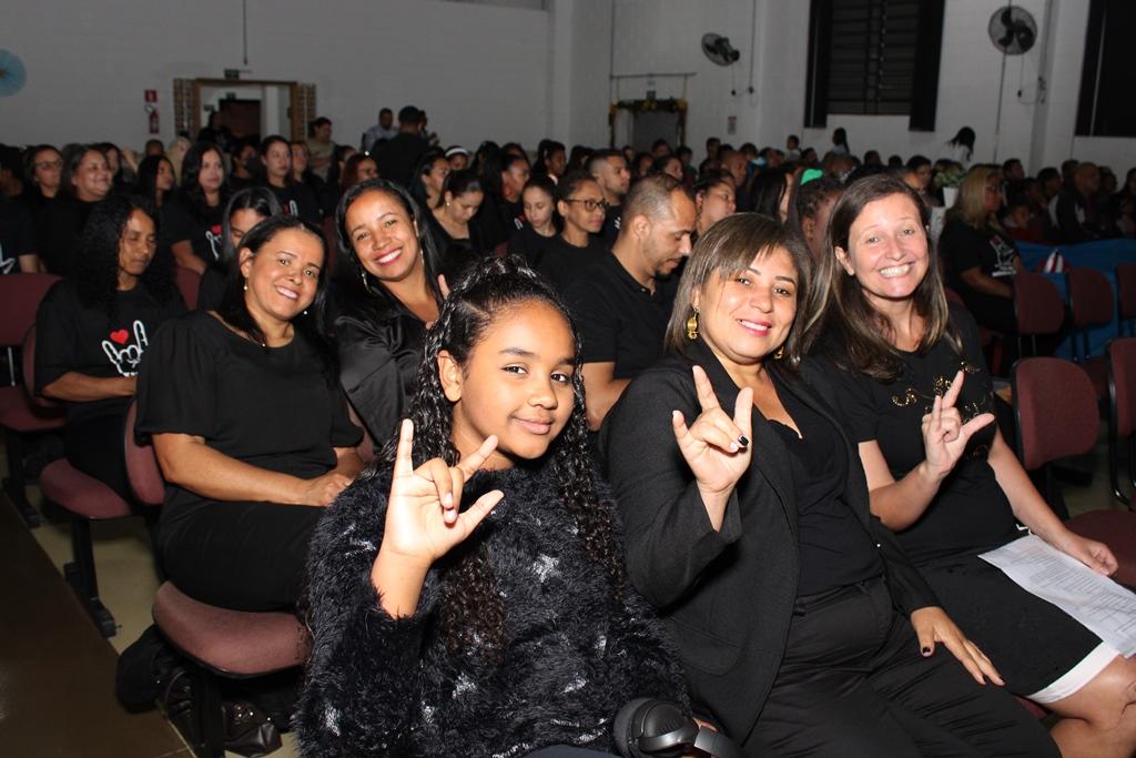 Estão abertas as inscrições para o curso de Libras módulo Básico I e Básico II