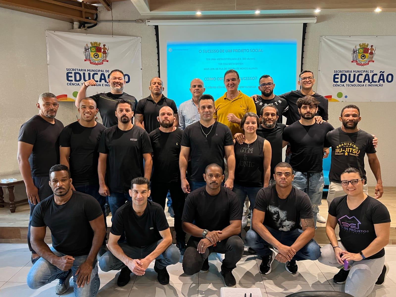 Estudantes municipais de período integral terão aulas de jiu-jitsu a partir da próxima segunda