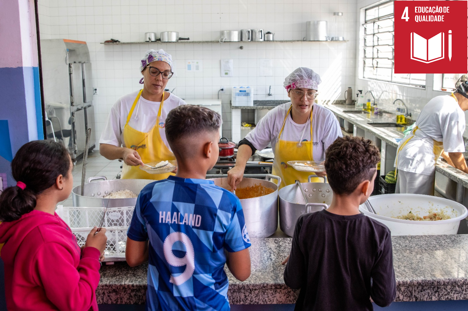 Itaquá investe na merenda escolar e inclui strogonoff no cardápio dos estudantes