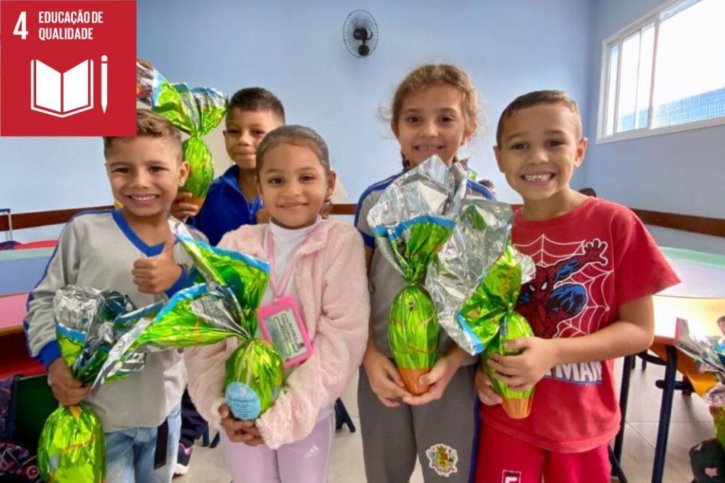 Itaquá entrega 42 mil ovos de Páscoa para estudantes de escolas municipais