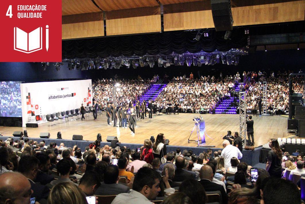 Itaquá conquista prêmio de Excelência Educacional no Alfabetiza Juntos SP